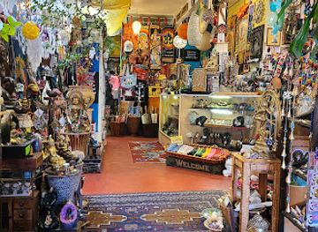 california/santa-monica/ocean-park/shop/kathmandu-boutique