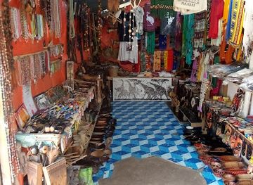 tanzania/zanzibar-city/nungwi/shop/martin-culture-shop