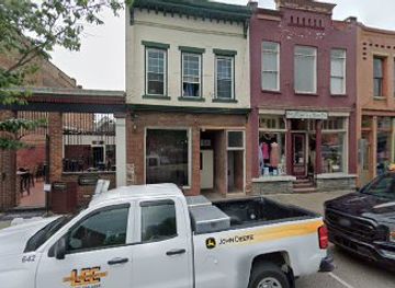 ohio/marietta/shop/emleigh-s-mama-b-s-clothing-boutique