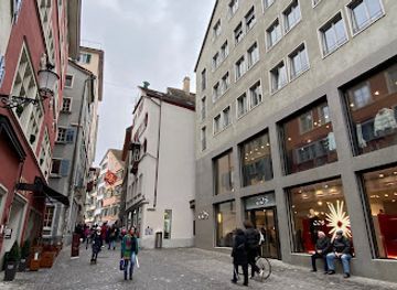 switzerland/eastern-switzerland/shop/cos