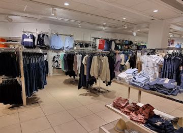 sweden/varmland/shop/kappahl