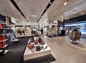 switzerland/basel/shop/manor-basel