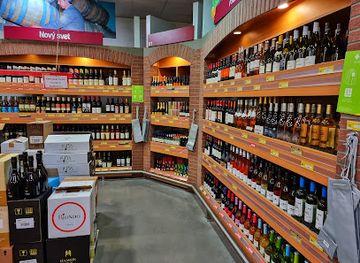 slovakia/horna-nitra/shop/metro