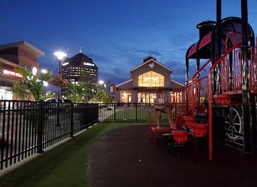 maryland/sandy-point-state-park/shop/the-shops-at-canton-crossing
