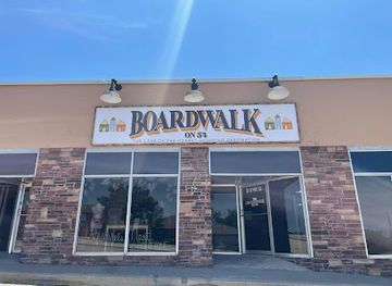 missouri/ha-ha-tonka-state-park/shop/boardwalk-on-54