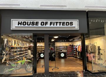 connecticut/new-britain/shop/house-of-fitteds