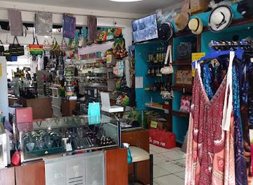 jamaica/montego-bay/ironshore/shop/wow-gift-shop