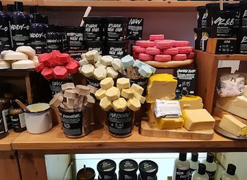 france/tours/shop/lush-cosmetics-tours