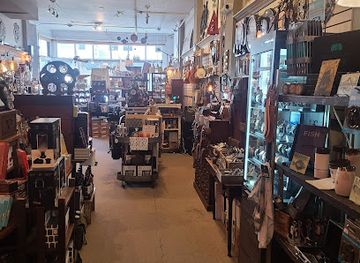 connecticut/gillette-castle-state-park/shop/trove