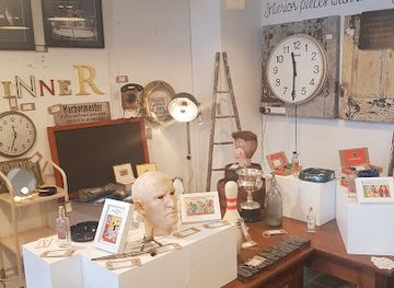 ireland/mizen-head/shop/the-vintage-room