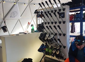 romania/poiana-brasov/shop/eden-ski-snowboard-rental-centre-centru-inchiriere-echipament-ski-si-snowboard-poiana-brasov