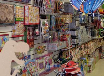 canada/manitoba/shop/aunt-monica-s-attic