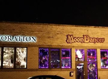 illinois/peoria/shop/moon-dancer-boutique