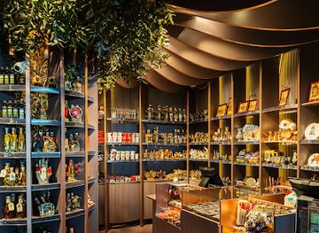 albania/razma-region/shop/memories-shop-at-tirana-airport