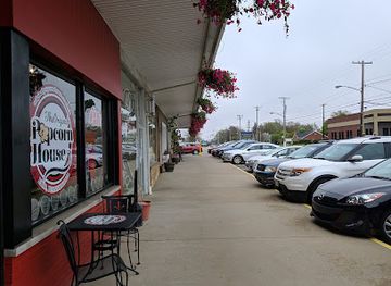 pennsylvania/presque-isle-state-park/shop/the-shops-at-the-colony