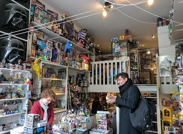 netherlands/amsterdam/jordaan/shop/a-space-oddity