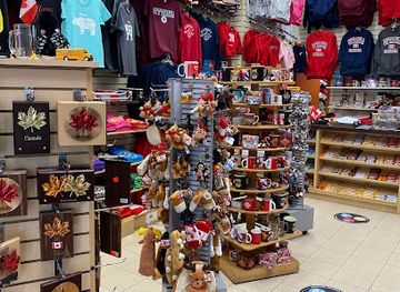 canada/ottawa/shop/parliament-souvenier-and-news