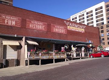 nebraska/omaha/downtown-omaha/shop/hollywood-candy