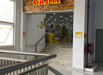 brunei/tutong-beach/shop/mr-diy