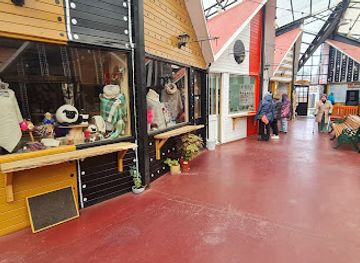 argentina/torres-del-paine-national-park/shop/pueblo-artesanal-ether-aike