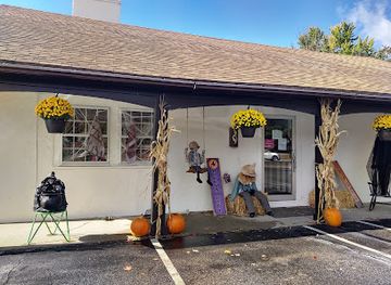 new-hampshire/mount-washington-valley/shop/tricks-and-treats