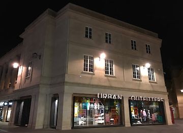 united-kingdom/bath/shop/urban-outfitters