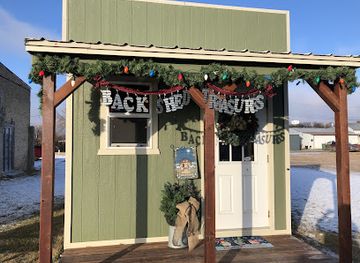 north-dakota/lake-sakakawea/shop/back-shed-treasures
