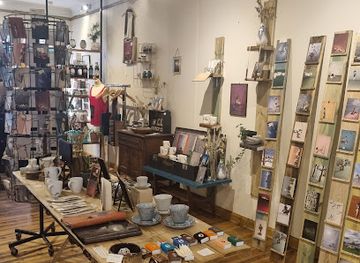 belgium/ghent/graslei-and-korenlei/shop/tinedegroote