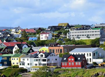 iceland/husavik-area/shop/husavik-harbor
