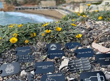 france/marseille-calanques/shop/on-s-attache