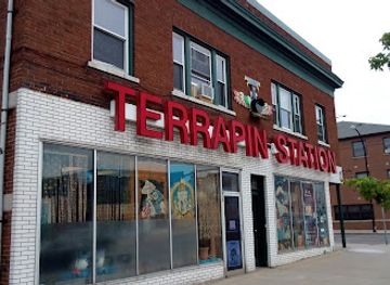 new-york/buffalo/north-buffalo/shop/terrapin-station