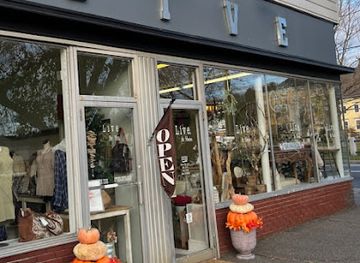 connecticut/bear-mountain/shop/live-athome