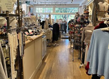 massachusetts/nantucket/shop/vis-a-vis