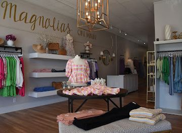 alabama/lake-guntersville/shop/magnolias-on-main