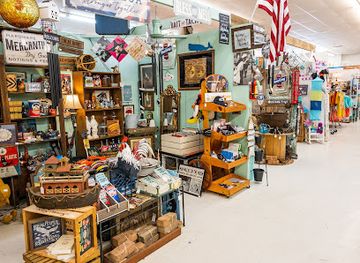 louisiana/mississippi-delta/shop/rusty-chandelier-llc