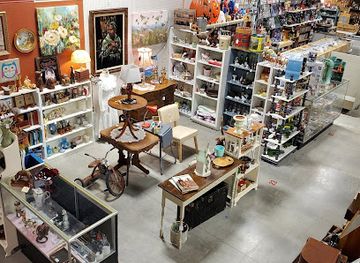 north-dakota/fargo/shop/fargo-antiques-repurposed-market