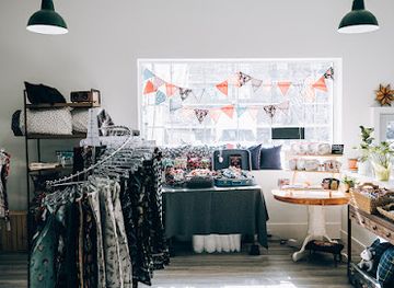 canada/eastern-ontario/shop/the-plaid-cow