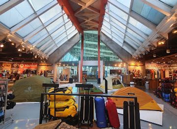 chile/easter-island/shop/mall-sport