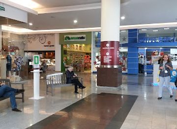 ecuador/southern-sierra/shop/el-jardin-mall