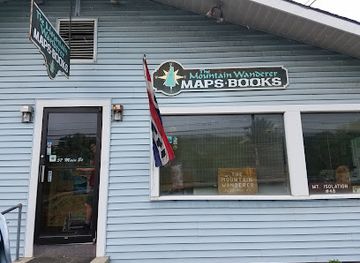 new-hampshire/white-mountains/shop/mountain-wanderer-book-maps