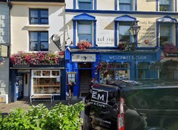 ireland/westport/shop/the-corner-house-craft-and-design