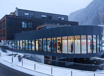 austria/st-anton-am-arlberg/shop/sporthaus-jennewein-sport-2000