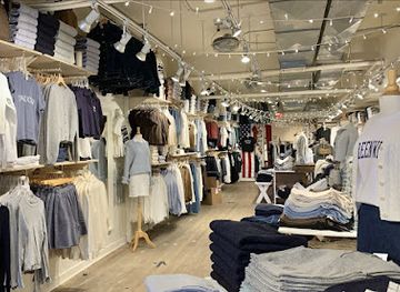 connecticut/greenwich/shop/brandy-melville
