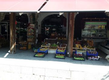turkiye/cesme/shop/zerzevat-dukkani