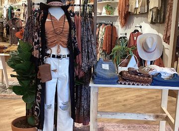 arizona/saguaro-national-park/shop/creations-boutique