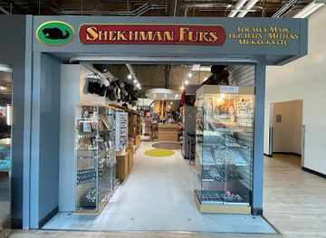 canada/winnipeg/the-forks/shop/s-furs-imports
