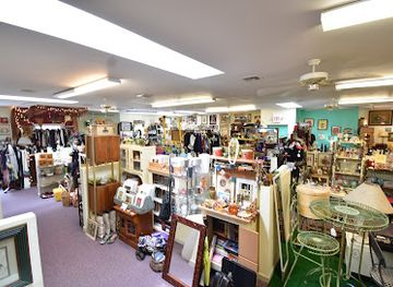 rhode-island/providence/shop/nostalgia-antiques-and-collectibles-store