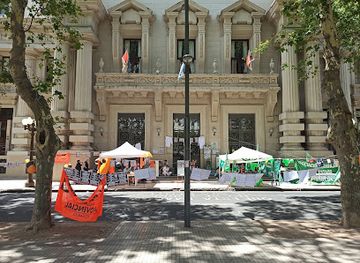 argentina/rosario/barrio-martin/shop/plaza-san-martin