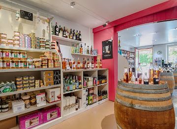 france/versailles/shop/les-caves-du-chateau