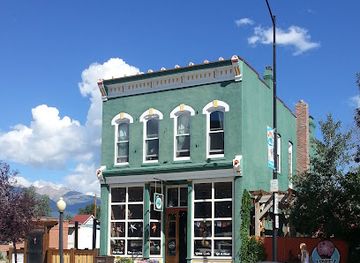 colorado/sawatch-range/shop/the-village